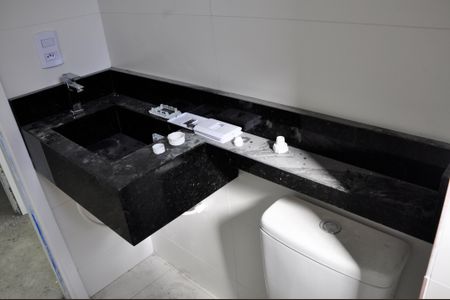 Apartamento à venda com 103m², 2 quartos e 1 vagaBanheiro da Suíte