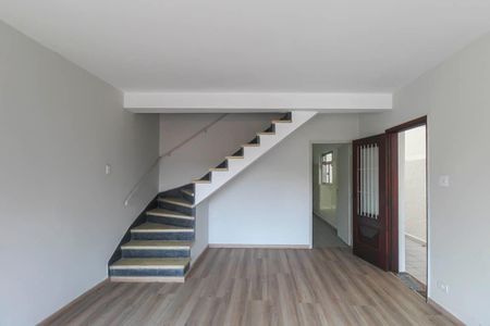 Casa à venda com 125m², 4 quartos e 3 vagasSala