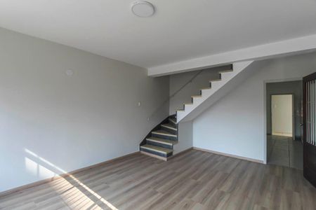 Casa à venda com 125m², 4 quartos e 3 vagasSala