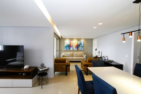 Apartamento à venda com 116m², 4 quartos e 2 vagasSala