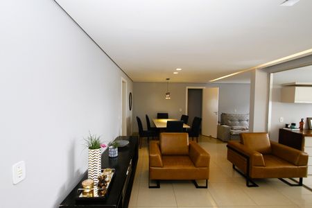 Apartamento à venda com 116m², 4 quartos e 2 vagasSala