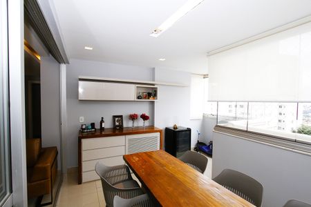 Apartamento à venda com 116m², 4 quartos e 2 vagasVaranda da Sala