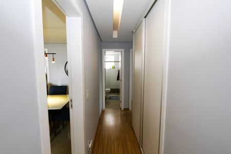 Apartamento à venda com 116m², 4 quartos e 2 vagasCorredor