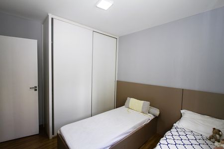 Apartamento à venda com 116m², 4 quartos e 2 vagasQuarto 3