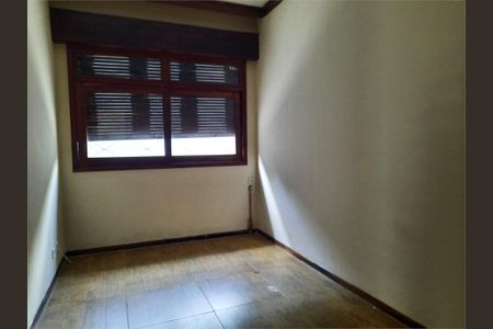 Casa à venda com 371m², 3 quartos e 4 vagas