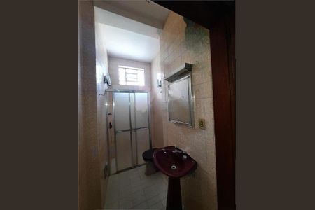 Casa à venda com 371m², 3 quartos e 4 vagas