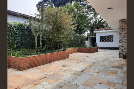 Casa à venda com 371m², 3 quartos e 4 vagas