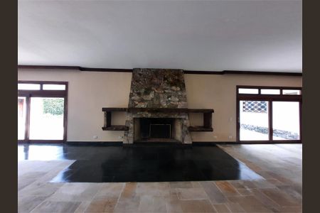 Casa à venda com 371m², 3 quartos e 4 vagas