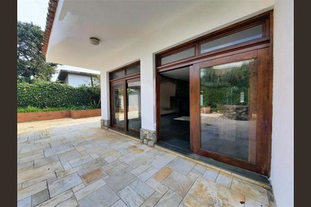 Casa à venda com 371m², 3 quartos e 4 vagas