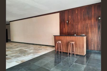 Casa à venda com 371m², 3 quartos e 4 vagas