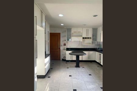 Casa à venda com 281m², 4 quartos e 3 vagas