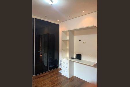 Casa à venda com 281m², 4 quartos e 3 vagas