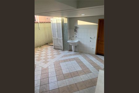 Casa à venda com 281m², 4 quartos e 3 vagas