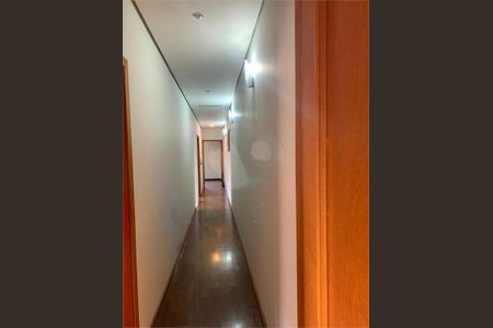 Casa à venda com 281m², 4 quartos e 3 vagas