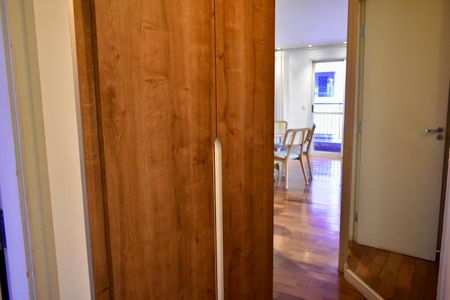 Apartamento para alugar com 120m², 3 quartos e 2 vagasCorredor