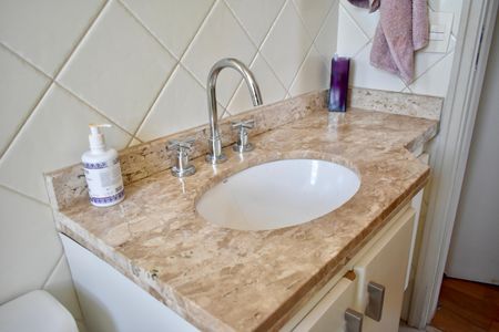 Apartamento para alugar com 120m², 3 quartos e 2 vagasBanheiro da Suíte