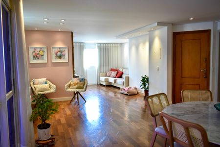 Apartamento para alugar com 120m², 3 quartos e 2 vagasSala