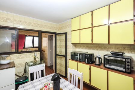 Apartamento à venda com 130m², 3 quartos e 2 vagasCozinha