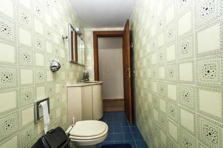 Apartamento à venda com 130m², 3 quartos e 2 vagasBanheiro Social