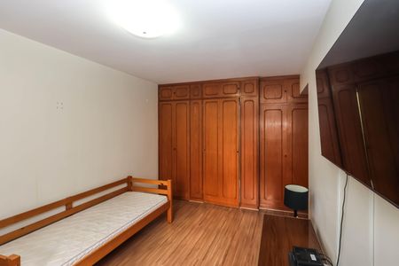 Apartamento à venda com 130m², 3 quartos e 2 vagasSuíte