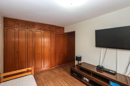 Apartamento à venda com 130m², 3 quartos e 2 vagasSuíte
