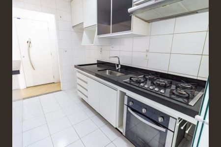 Apartamento à venda com 62m², 2 quartos e 1 vagaCozinha