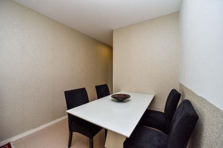 Sala de apartamento para alugar com 2 quartos, 90m² em Chácara das Pedras, Porto Alegre