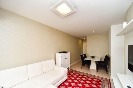 Sala de apartamento para alugar com 2 quartos, 90m² em Chácara das Pedras, Porto Alegre