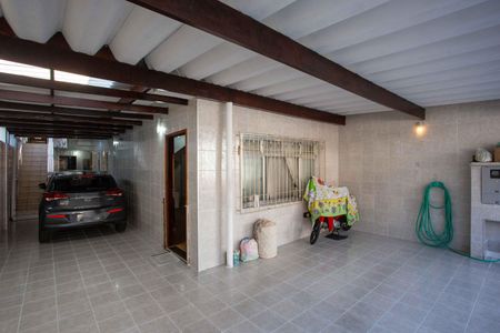 Casa à venda com 232m², 4 quartos e 2 vagasGaragem