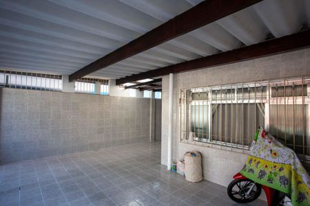 Casa à venda com 232m², 4 quartos e 2 vagasGaragem