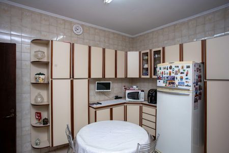 Casa à venda com 232m², 4 quartos e 2 vagasCozinha