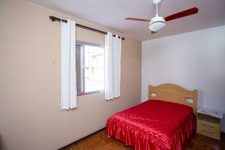 Casa à venda com 232m², 4 quartos e 2 vagasQuarto 1