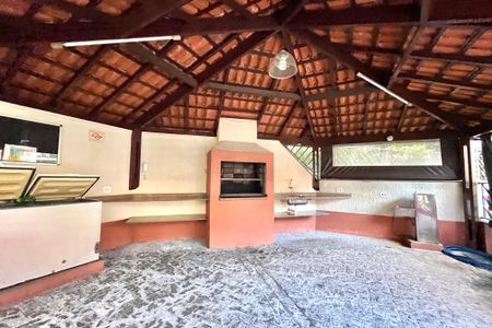 Apartamento à venda com 75m², 3 quartos e 2 vagas Apartamento à venda com 75m², 3 quartos e 2 vagasÁrea comum - Churrasqueira