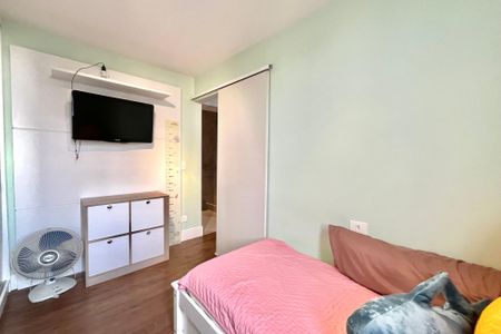 Apartamento à venda com 75m², 3 quartos e 2 vagas Apartamento à venda com 75m², 3 quartos e 2 vagasQuarto 2