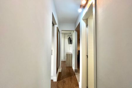 Apartamento à venda com 75m², 3 quartos e 2 vagas Apartamento à venda com 75m², 3 quartos e 2 vagasCorredor