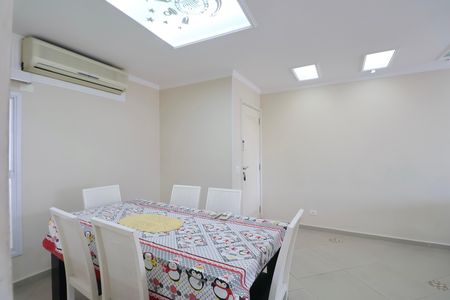 Apartamento para alugar com 126m², 4 quartos e 2 vagas Apartamento para alugar com 126m², 4 quartos e 2 vagasSala