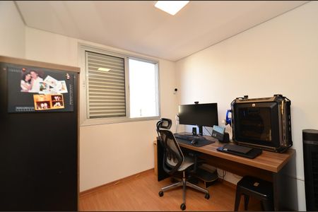 Apartamento à venda com 136m², 3 quartos e 3 vagas Apartamento à venda com 136m², 3 quartos e 3 vagasQuarto 2