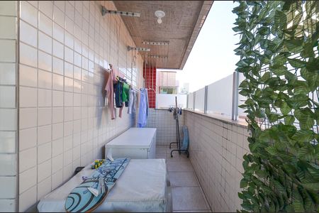 Apartamento à venda com 136m², 3 quartos e 3 vagas Apartamento à venda com 136m², 3 quartos e 3 vagasArea Gourmet da cobertura