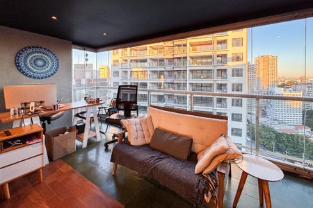 Apartamento à venda com 130m², 1 quarto e 2 vagasSala