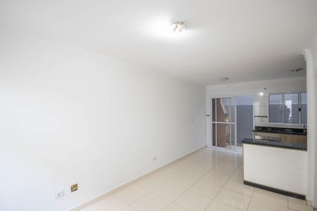 Casa à venda com 90m², 2 quartos e 1 vagaSala/Cozinha