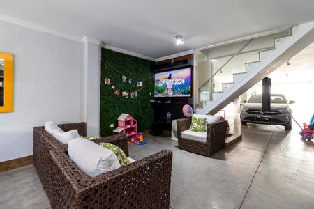 Casa à venda com 260m², 3 quartos e 5 vagas Casa à venda com 260m², 3 quartos e 5 vagasSala de Estar