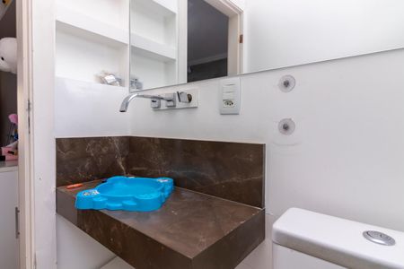 Casa à venda com 260m², 3 quartos e 5 vagas Casa à venda com 260m², 3 quartos e 5 vagasBanheiro da Suíte 2