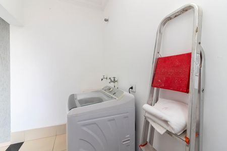 Casa à venda com 260m², 3 quartos e 5 vagas Casa à venda com 260m², 3 quartos e 5 vagasÁrea de Serviço