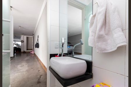 Casa à venda com 260m², 3 quartos e 5 vagas Casa à venda com 260m², 3 quartos e 5 vagasBanheiro de Serviço