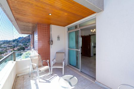 Apartamento à venda com 125m², 3 quartos e 2 vagasVaranda da Sala