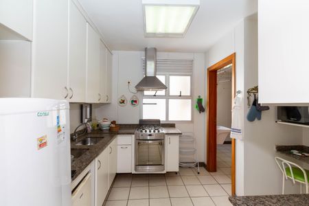 Apartamento à venda com 125m², 3 quartos e 2 vagasCozinha