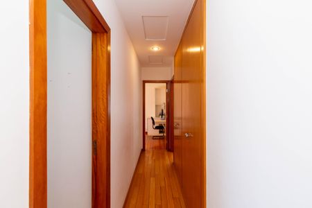 Apartamento à venda com 125m², 3 quartos e 2 vagasCorredor