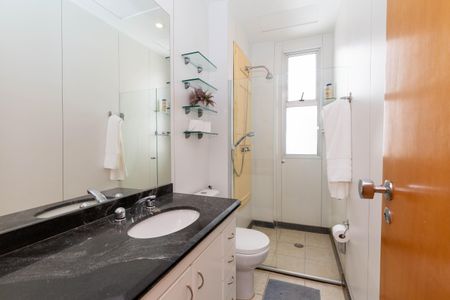 Apartamento à venda com 125m², 3 quartos e 2 vagasBanheiro Social