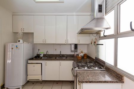 Apartamento à venda com 125m², 3 quartos e 2 vagasCozinha