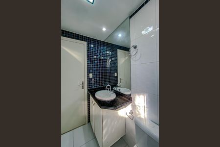 Apartamento à venda com 82m², 3 quartos e 2 vagasBanheiro da Suíte